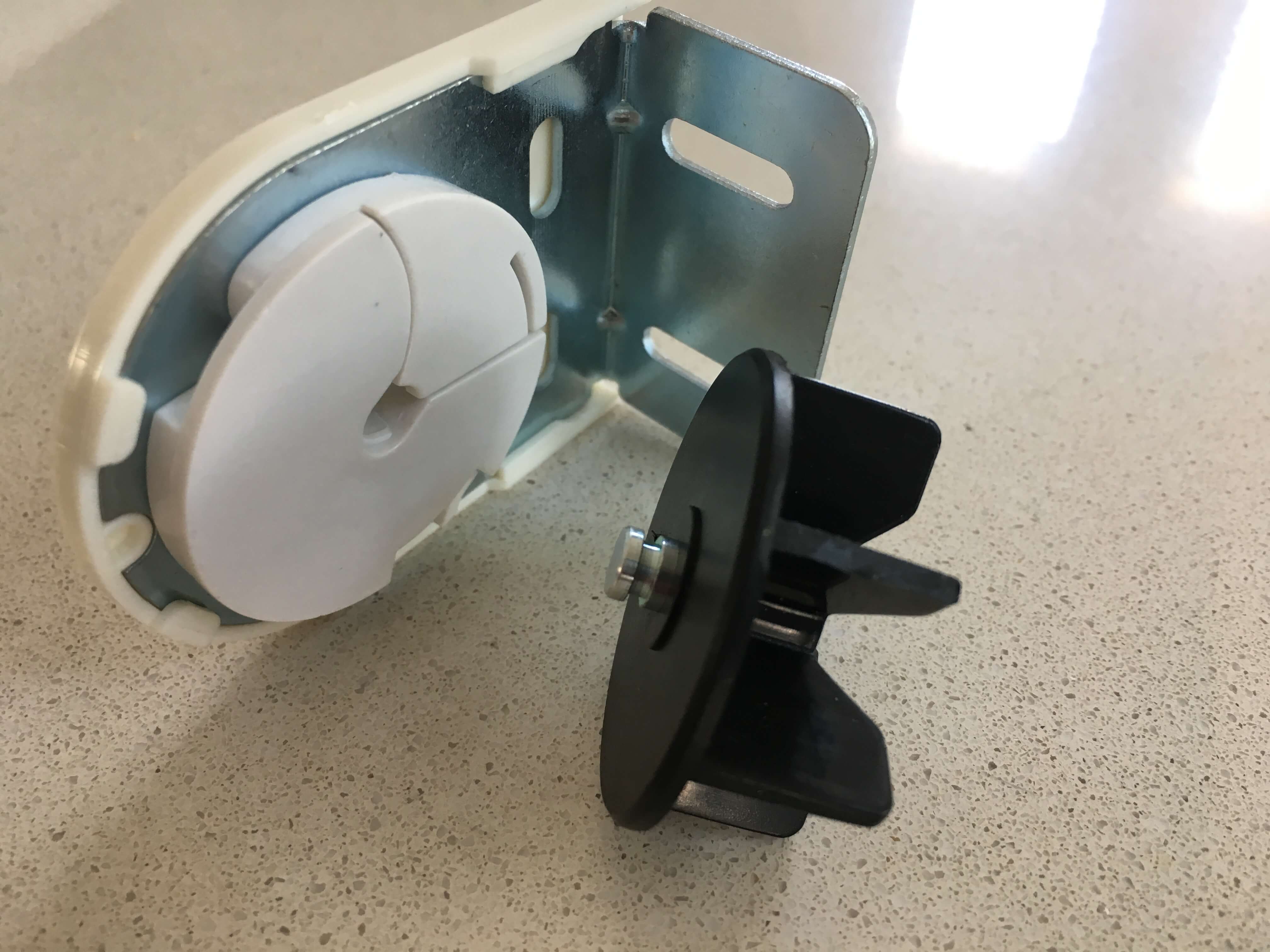 Electronic Wireless Roller Blind Motor With Mounting Kit – RAEX Australia