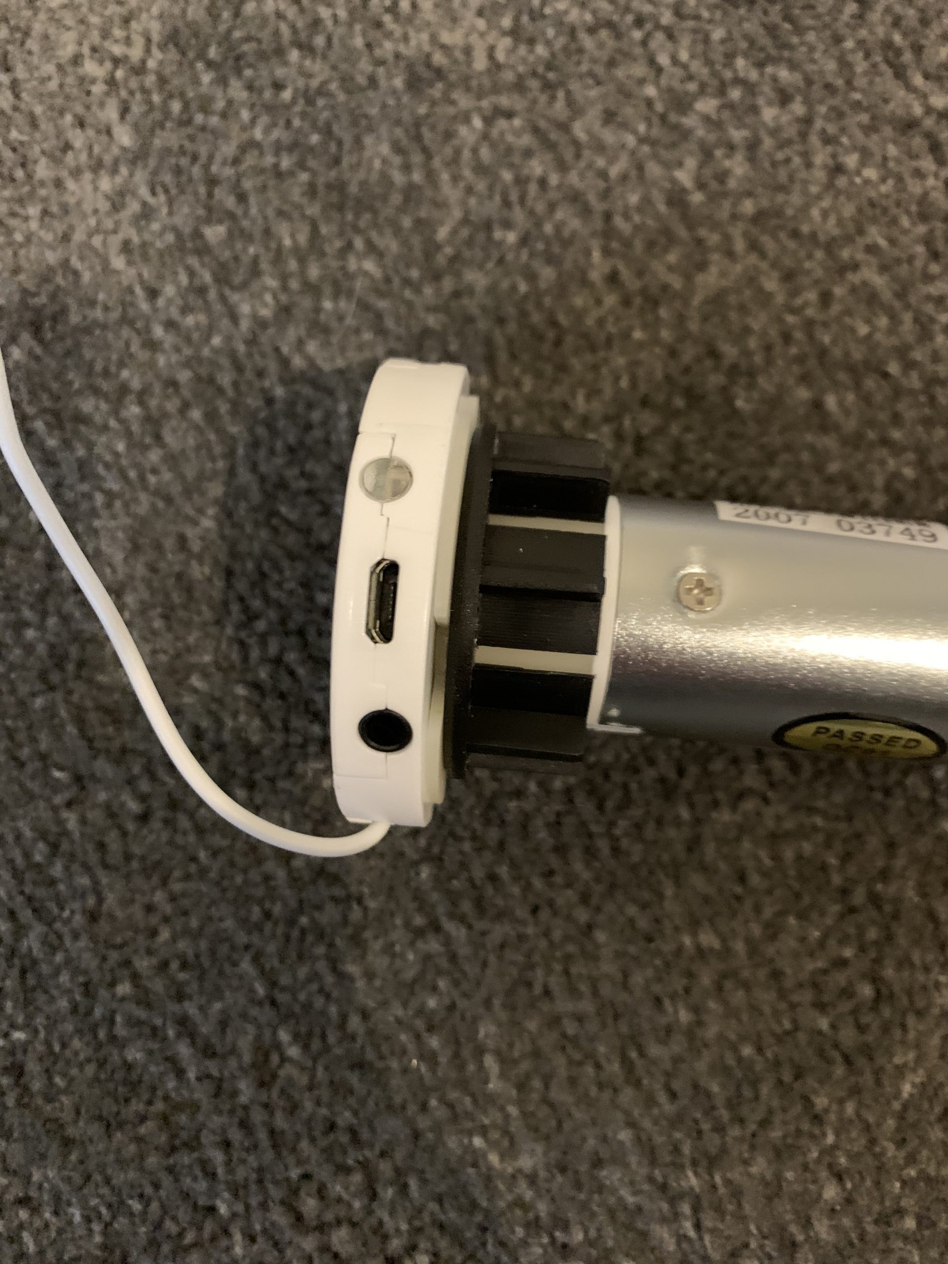 Electronic Wireless Roller Blind Motor With Mounting Kit & USB Charging